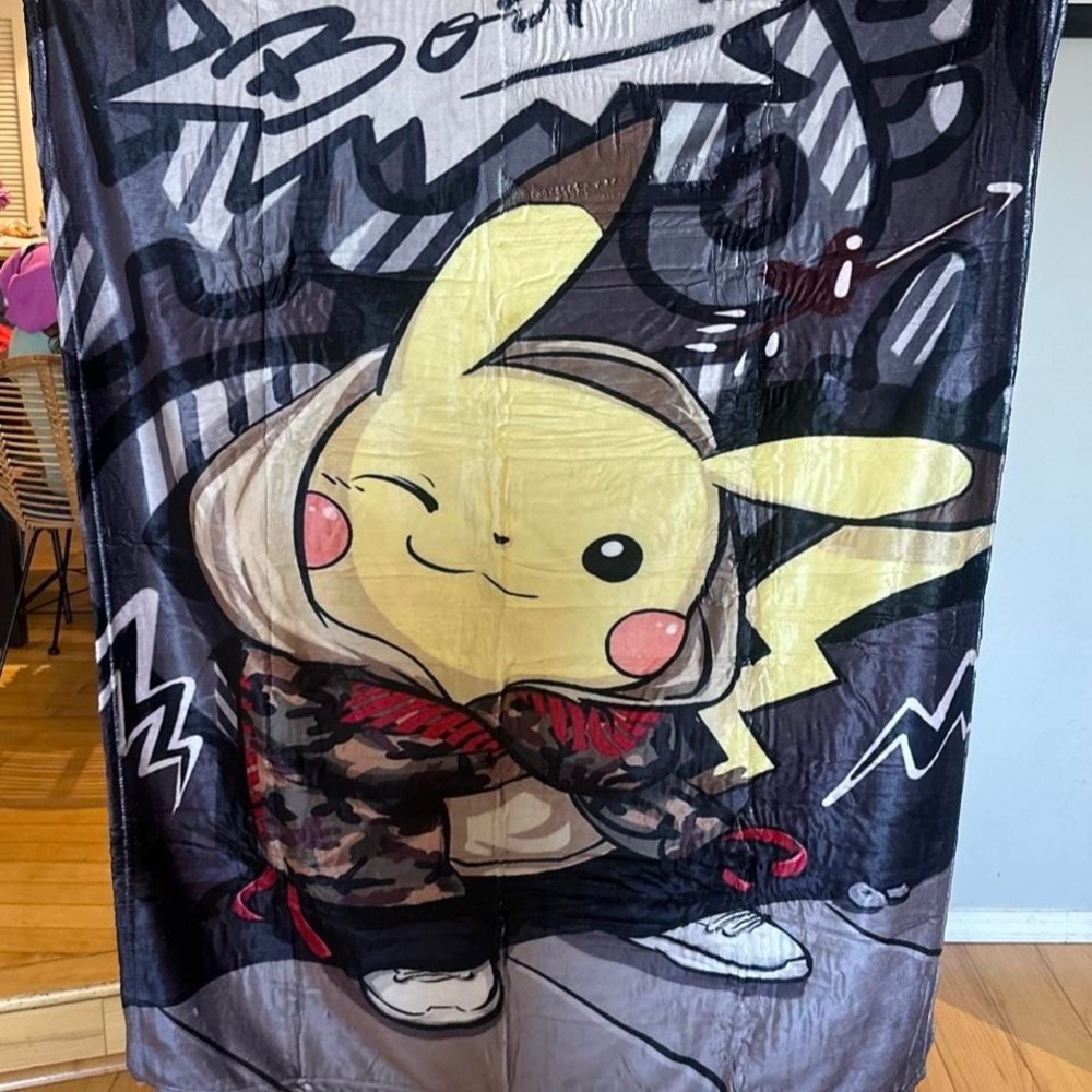 Pokemon Pikachu Graphic Plush Throw Blanket 40"x50